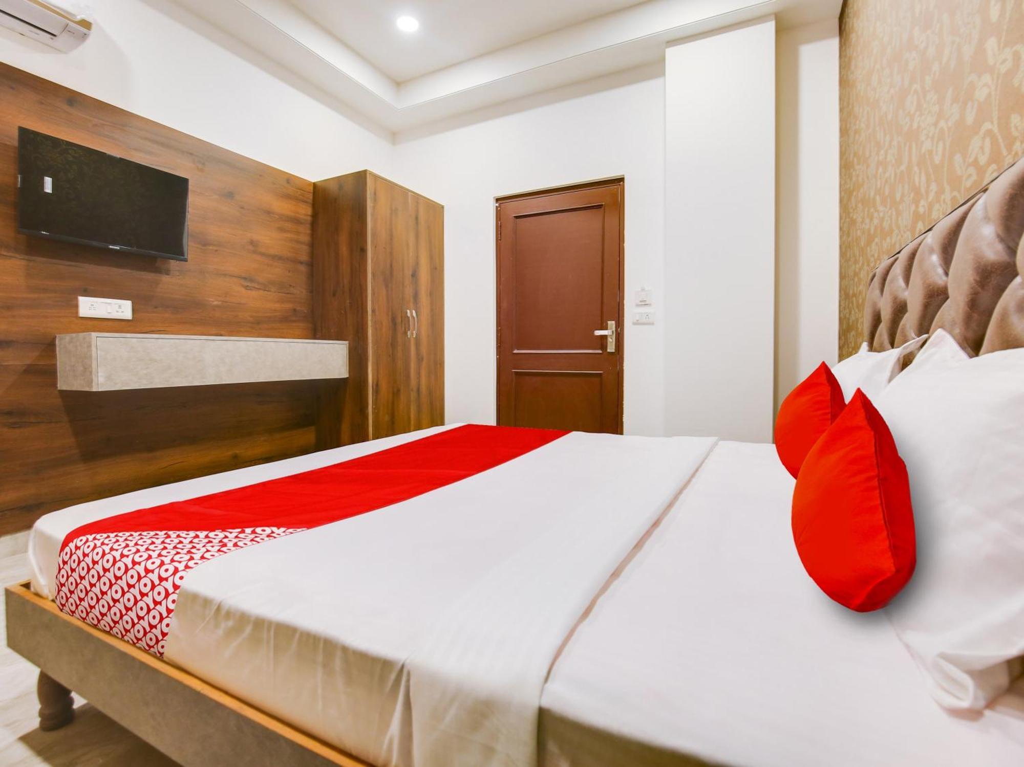 Hotel O Baran Classic ルディヤーナー エクステリア 写真